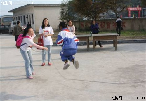 让爱和梦想飞翔 威刚歙县公益行记录