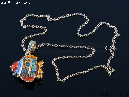 最佳装饰品 多彩鱼形水晶U盘售27美元