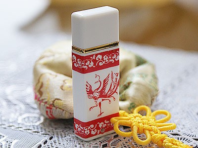 14道工序制作&nbsp;善耕堂陶瓷U盘即将上市