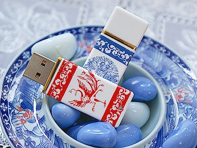 14道工序制作&nbsp;善耕堂陶瓷U盘即将上市