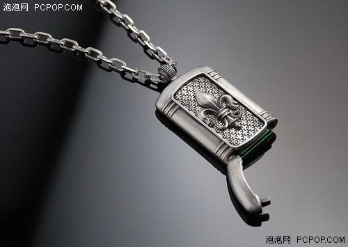 纯银狗牌项链隐藏玄机&nbsp;内置2GB储存卡