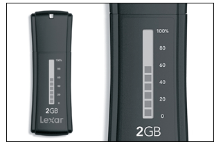 读取速度达15MB/S 新款U盘安装液晶屏