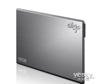 尽显尊贵身份又能便携存储爱国者卡片存储王