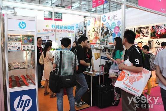 PNY携众多产品亮相2013深圳礼品展