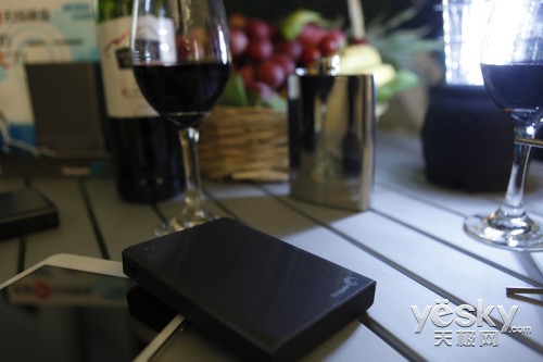 一路向希尽享无限 希捷推出新一代无线硬盘