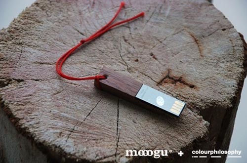 紫檀木质外壳 名设计师打造纯木质U盘