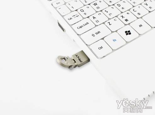 迷你更给力!PNY mini金属U盘颠覆传统