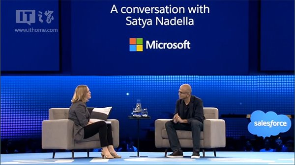 微软纳德拉：Win10眼镜HoloLens消费者版五年后推出