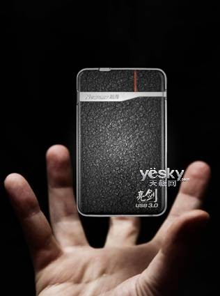 等待零容忍,请用十倍速移动硬盘