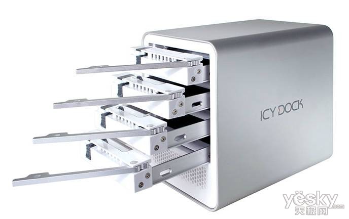 四个同时更好 ICY DOCK抽屉式硬盘盒受追捧