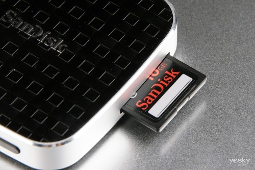  SanDisk Wireless Media Drive为用户提供32G、64GB的机载存储空间之外