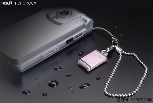 可当装饰品佩戴 aigo推出指甲大小U盘