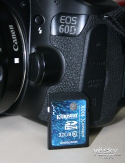 金士顿32GB SDHC存储卡是主流单反绝配
