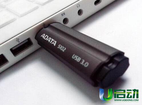  一、将已确认的可以使用的鼠标、键盘或和盘等usb设备插入不能识别的USB接口中